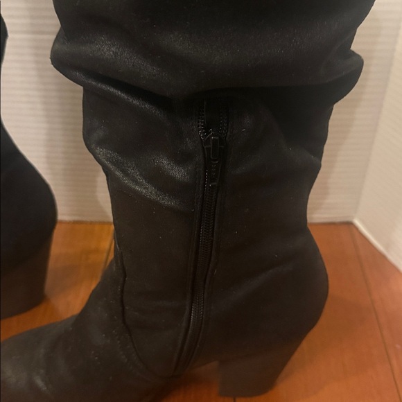 Women’s Makalu California black slouch heeled boots 3” heel faux suede sz 9 - Picture 2 of 8